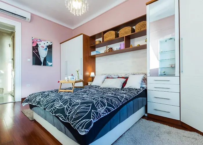 Bristol Lux 3br With View Апартаменты *