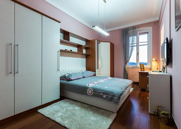 Апартаменты Bristol Lux 3br With View