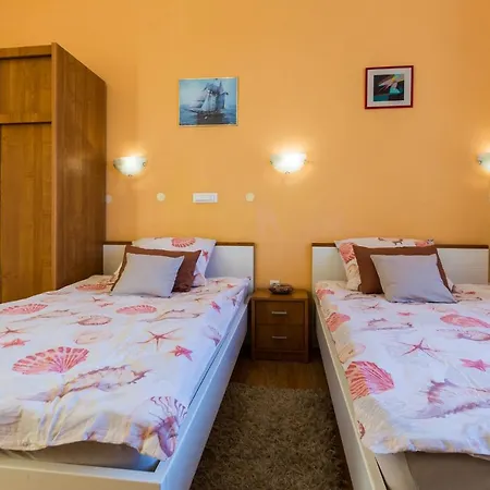 Bristol Lux 3Br Apartment With View