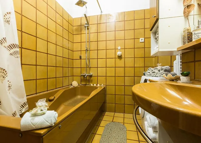 Apartman Bristol Lux 3Br Apartment With View *